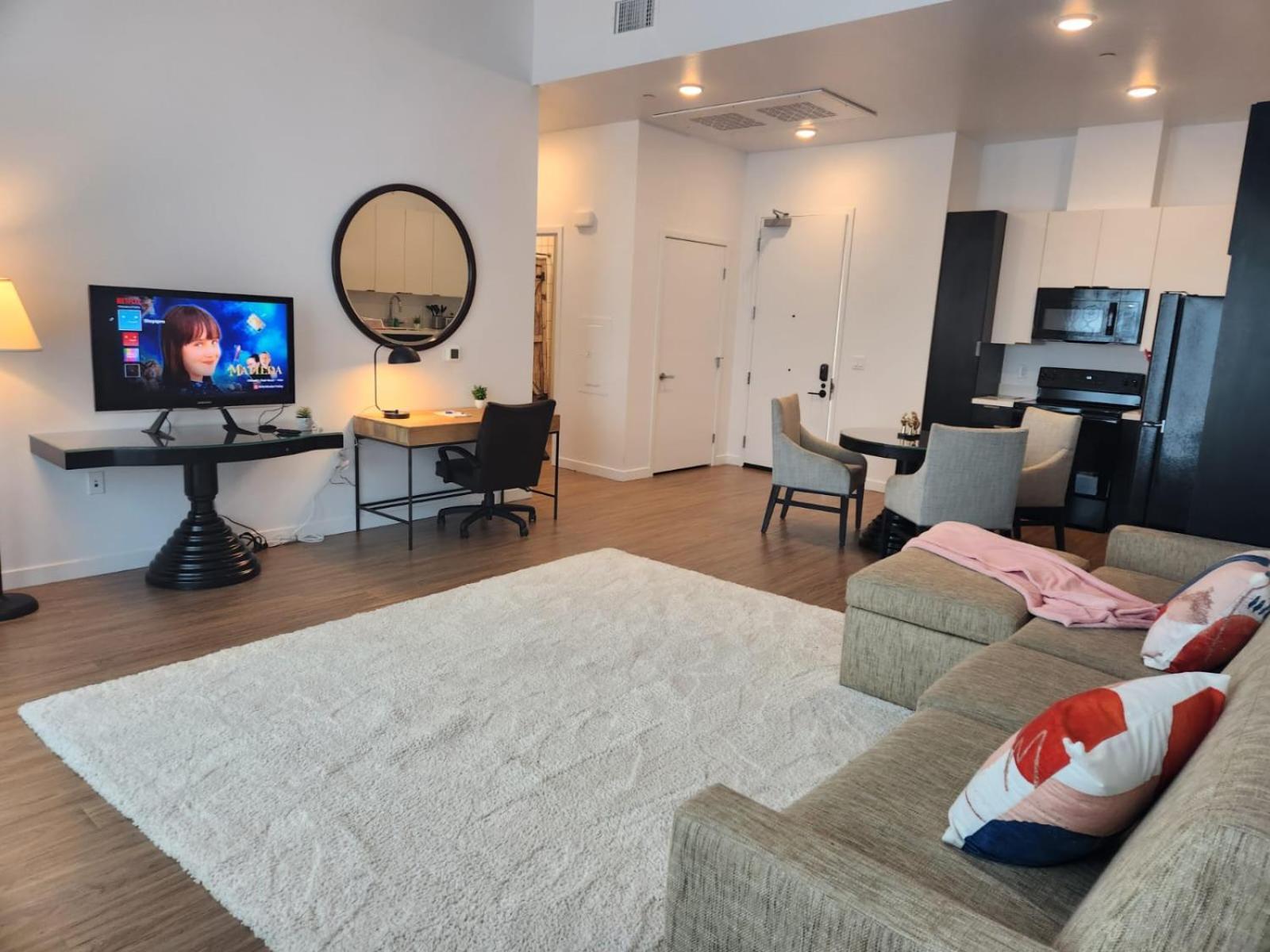 Art District Downtown Spacious Homes Appartement *
